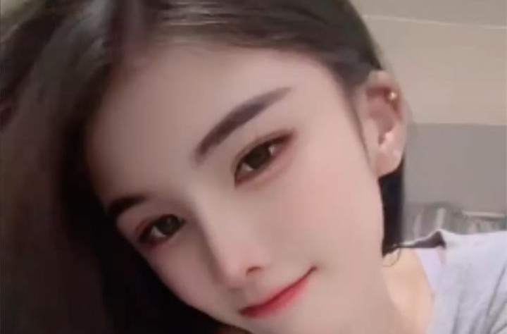 抖音丨是邹琳吖 极品御姐粉丝付费定制私拍福利(6.54GB/33V)